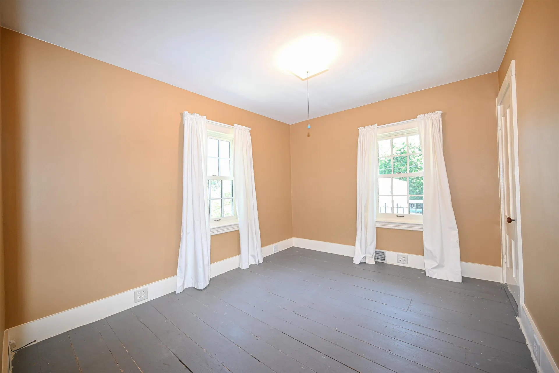 9 Lawes Avenue Bedford NH 03110