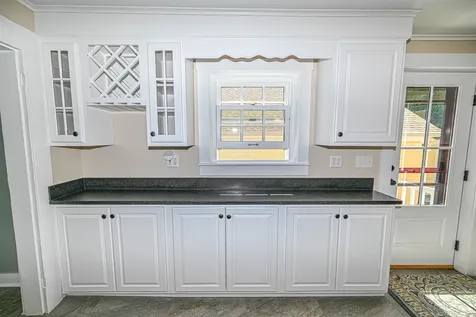 9 Lawes Avenue Bedford NH 03110