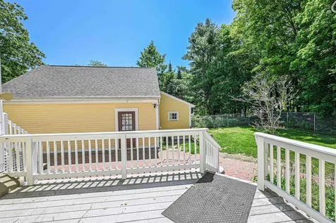 9 Lawes Avenue Bedford NH 03110