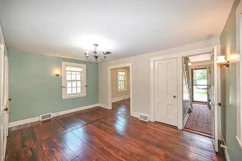 9 Lawes Avenue Bedford NH 03110