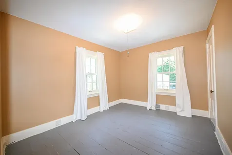 9 Lawes Avenue Bedford NH 03110