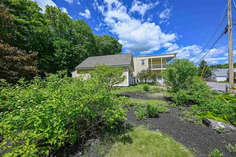 9 Lawes Avenue Bedford NH 03110