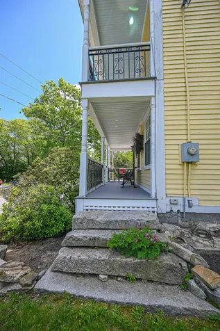 9 Lawes Avenue Bedford NH 03110