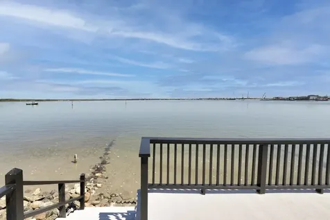 18 River Street Seabrook NH 03874