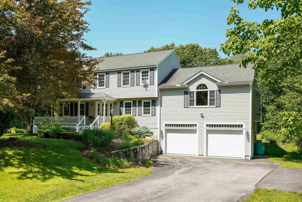 119 N Lowell Road Windham NH 03087