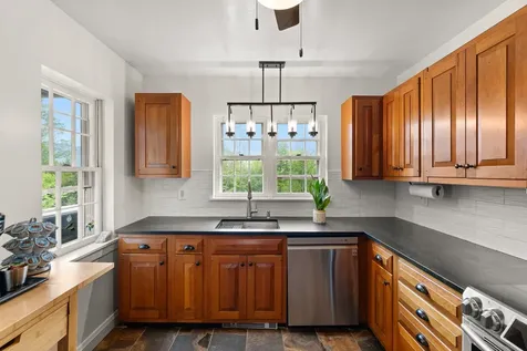 515 Shattuck Hill Road West Windsor VT 05037