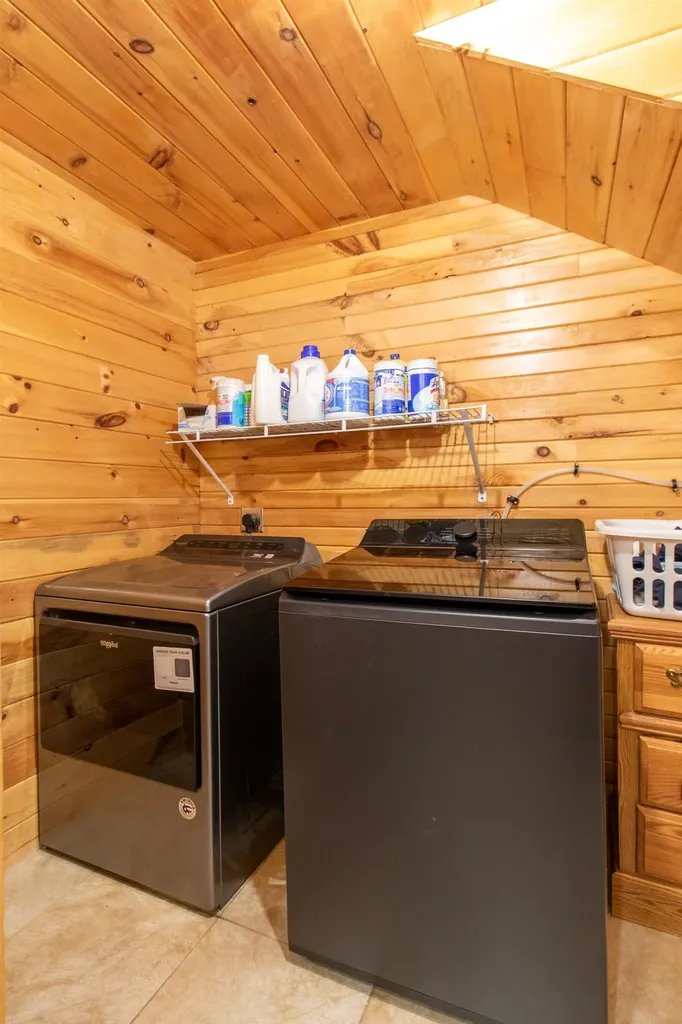 376 Belfry Road Hardwick VT 05836