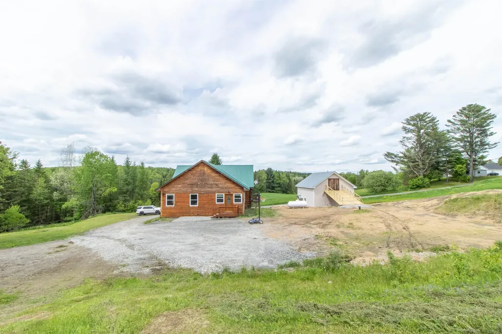 376 Belfry Road Hardwick VT 05836