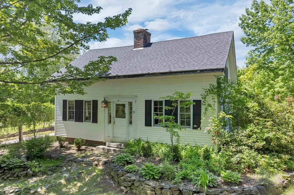 118 Upper Bay Road Sanbornton NH 03269