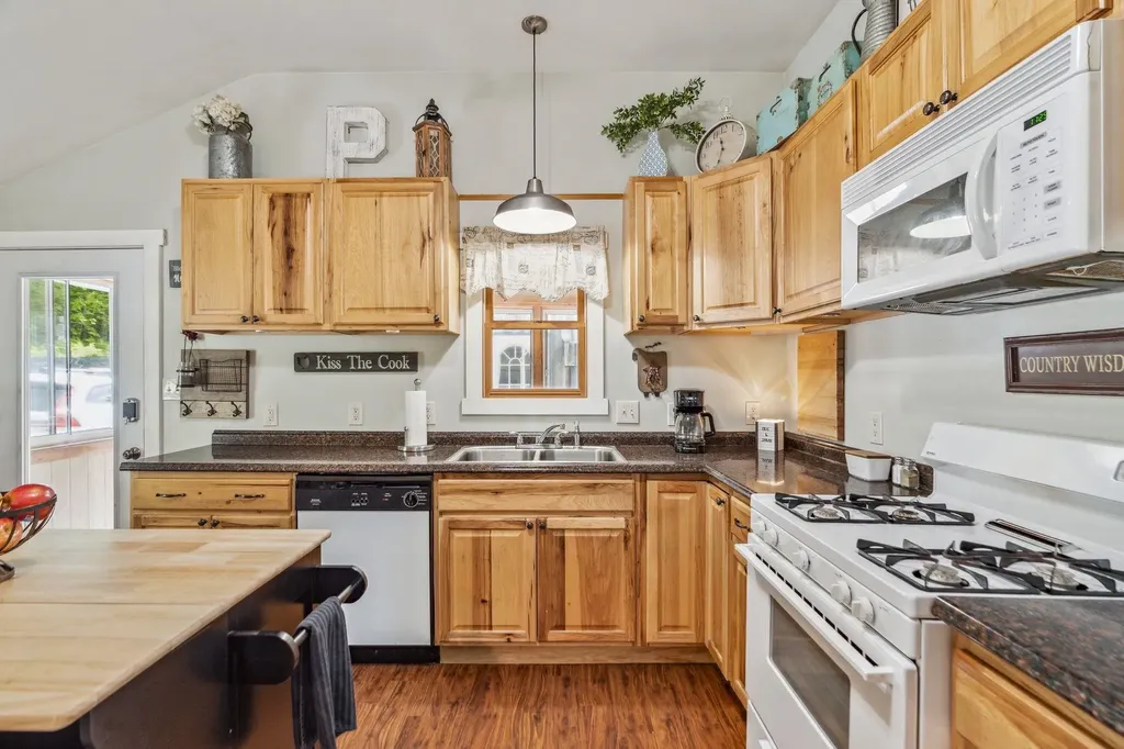 40 Piermont Heights Road Piermont NH 03779