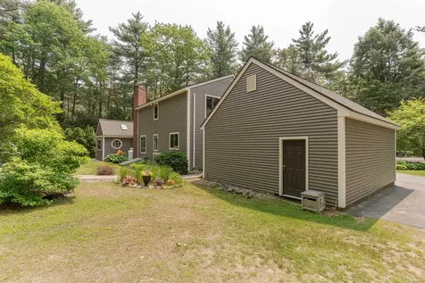 77 Schanda Drive Newmarket NH 03857