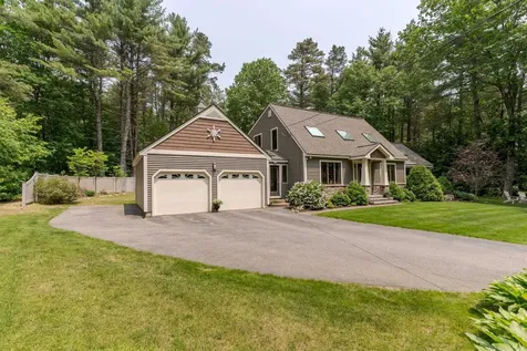 77 Schanda Drive Newmarket NH 03857