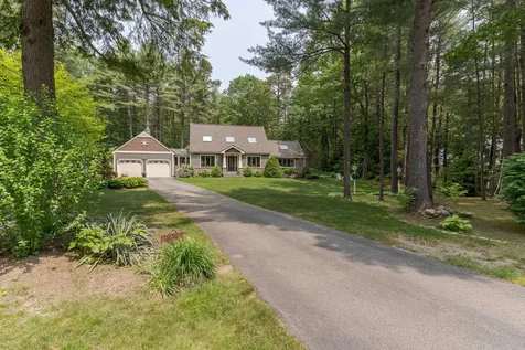 77 Schanda Drive Newmarket NH 03857