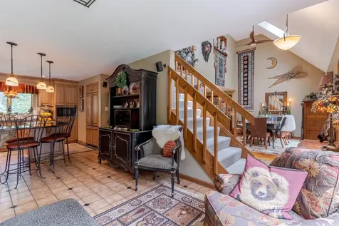 77 Schanda Drive Newmarket NH 03857