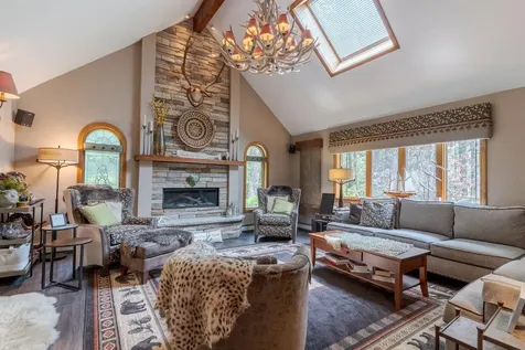 77 Schanda Drive Newmarket NH 03857