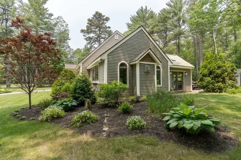 77 Schanda Drive Newmarket NH 03857