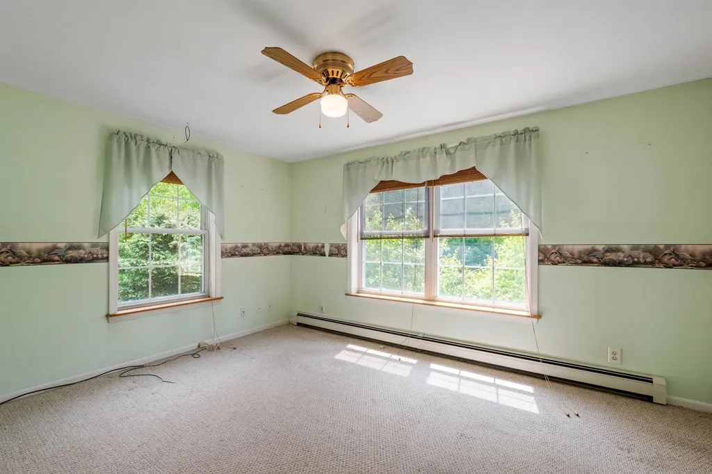 71 Aspen Lane Danbury NH 03230