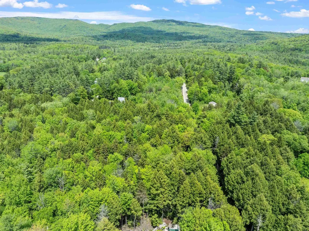71 Aspen Lane Danbury NH 03230
