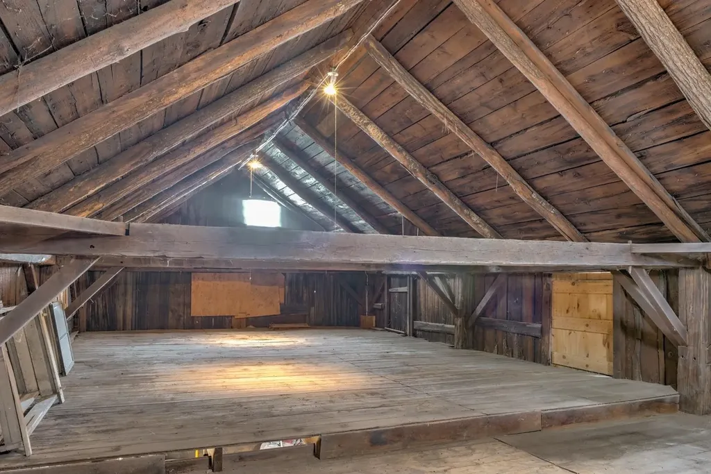 125 Westport Village Road Swanzey NH 03446