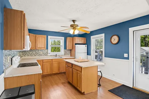159 S Lincoln Street Manchester NH 03103