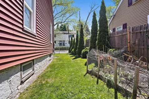 159 S Lincoln Street Manchester NH 03103