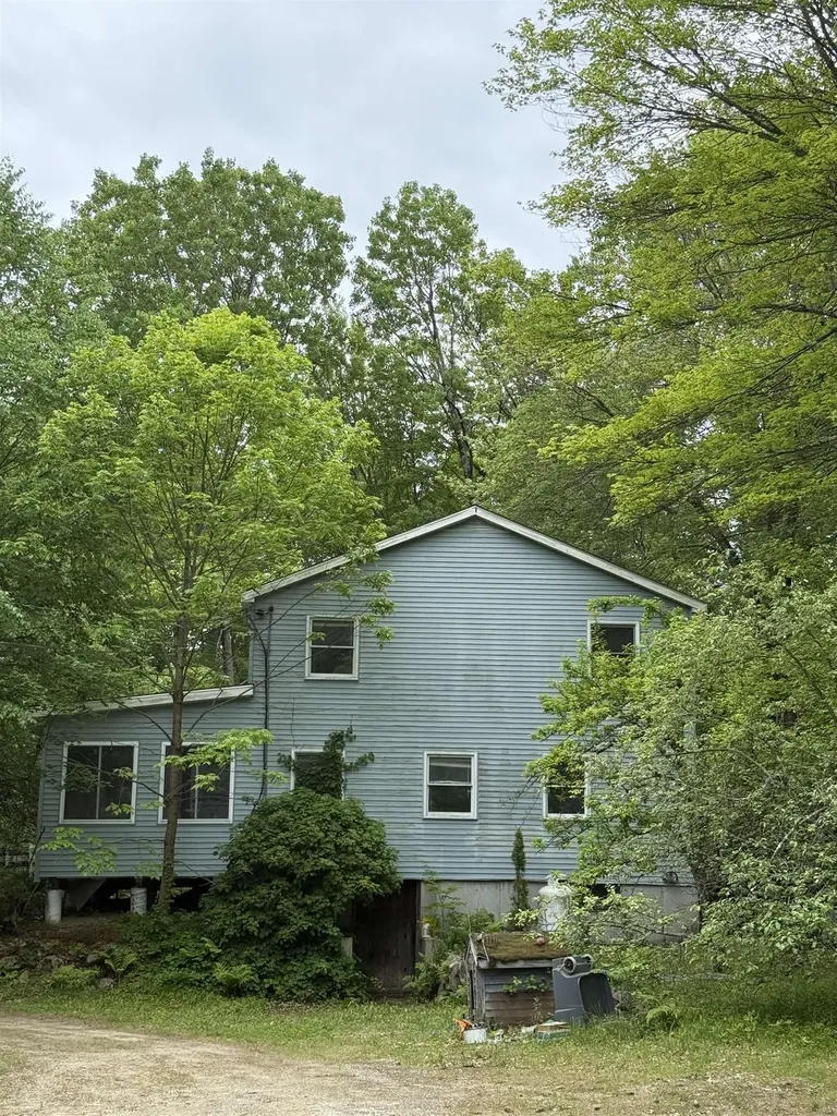 106 Hackett Hill Road Hooksett NH 03106