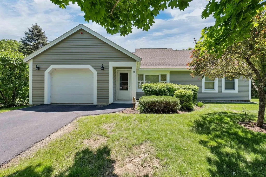 10 Vappi Vale Lane Moultonborough NH 03254