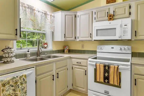 610 Benton Drive Laconia NH 03246