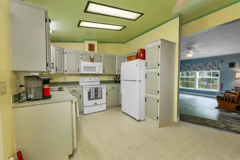 610 Benton Drive Laconia NH 03246