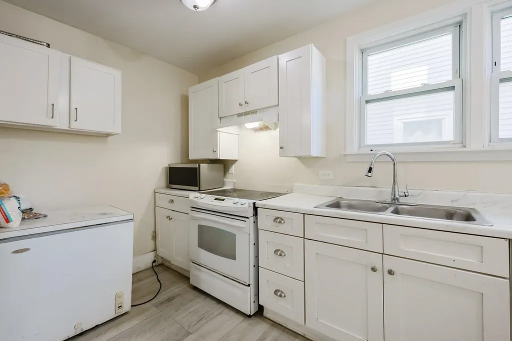 267 Silver Street Manchester NH 03103