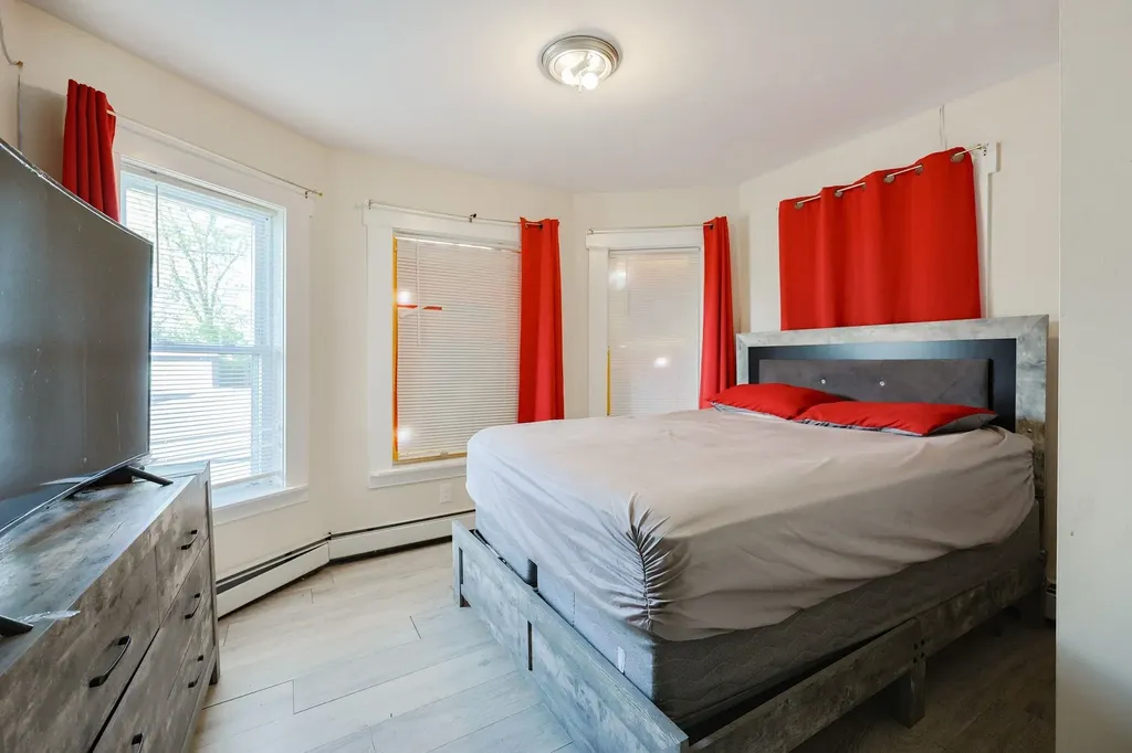 267 Silver Street Manchester NH 03103