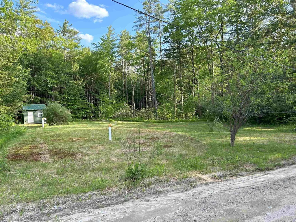 9 Hillside Street Hillsborough NH 03244