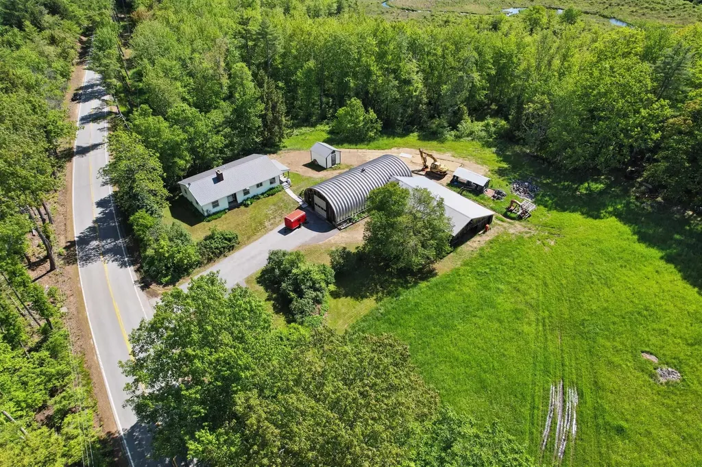 1580 Nh Route 129 Loudon NH 03307