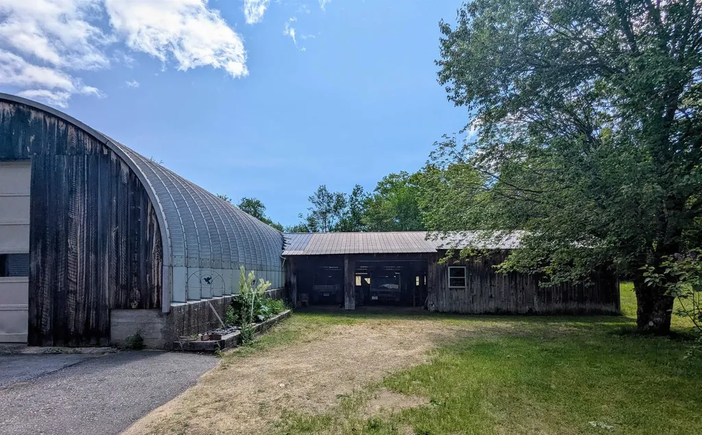 1580 Nh Route 129 Loudon NH 03307