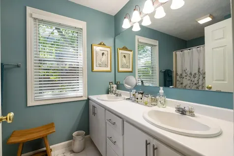 133 Spinnaker Way Portsmouth NH 03801