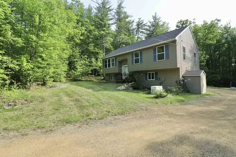 16 Donald Drive Raymond NH 03077