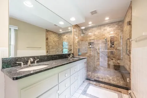 51 Carter Road New London NH 03257