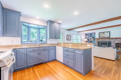 51 Carter Road New London NH 03257