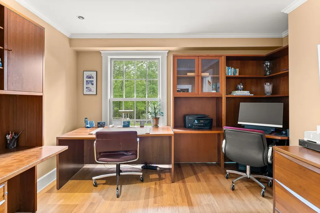 687 South Perry Road Barnard VT 05091