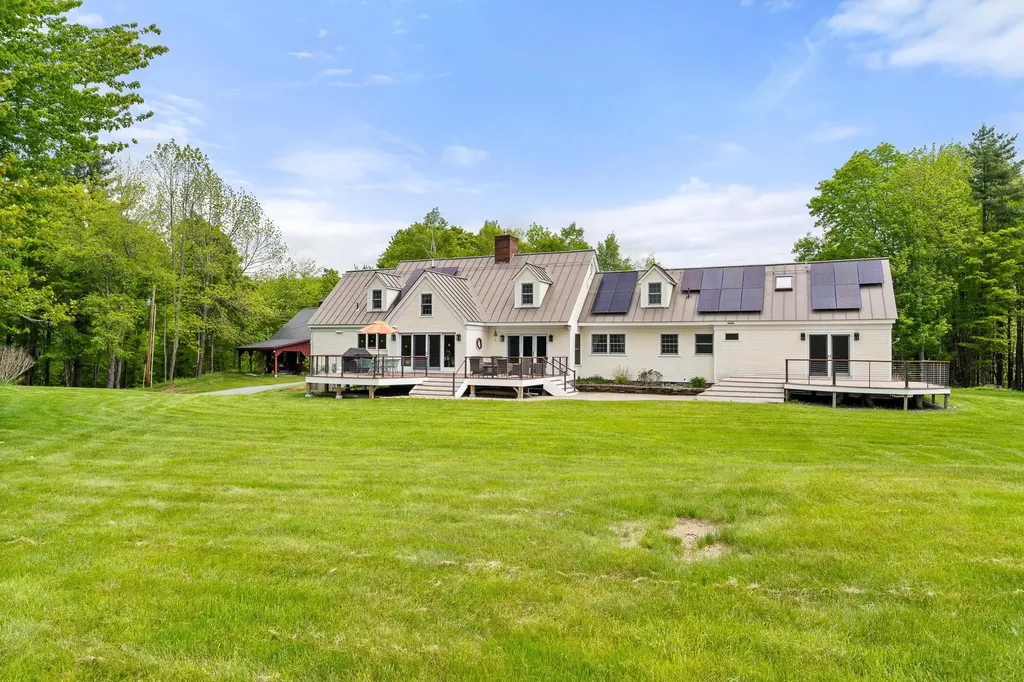 687 South Perry Road Barnard VT 05091