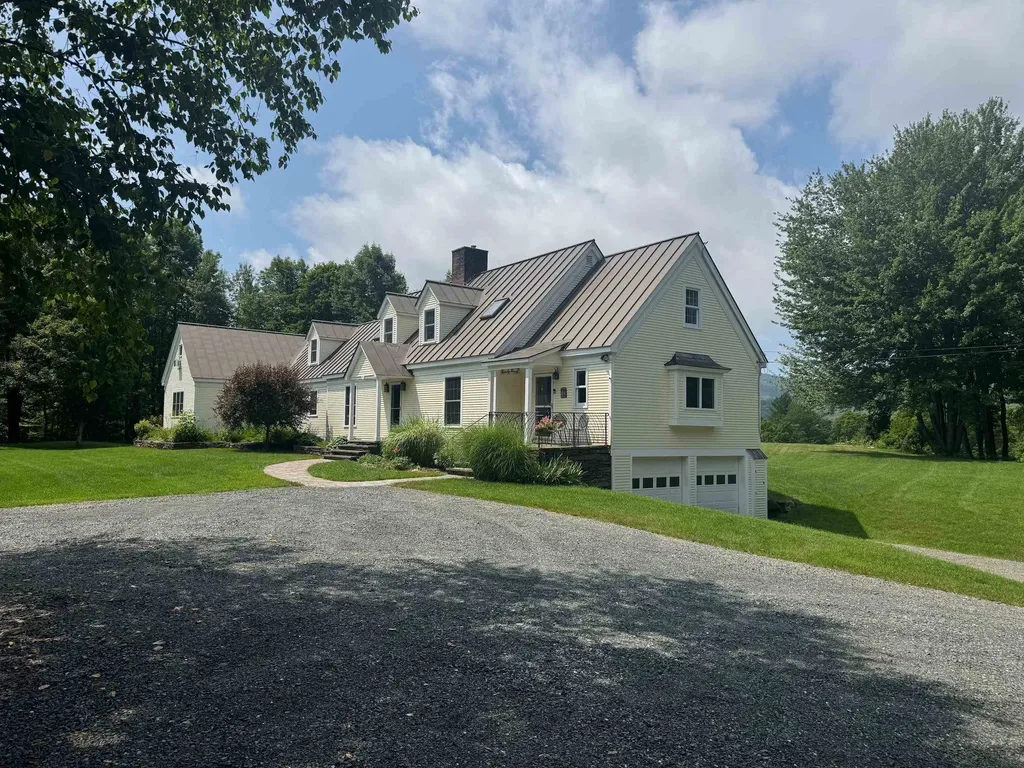 687 South Perry Road Barnard VT 05091