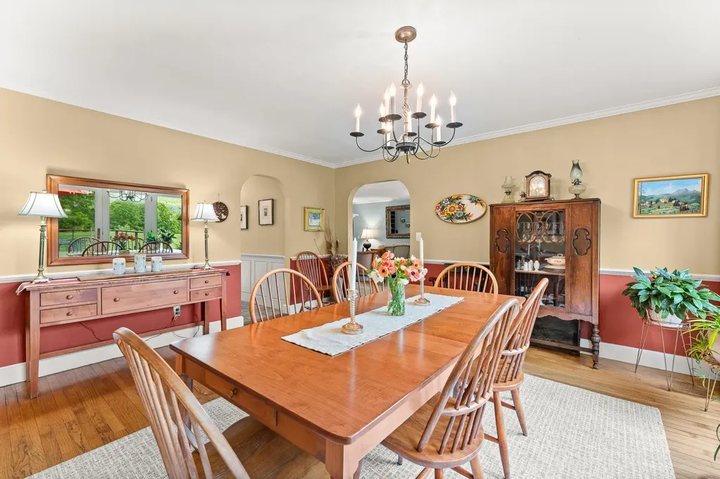 687 South Perry Road Barnard VT 05091