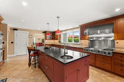 687 South Perry Road Barnard VT 05091