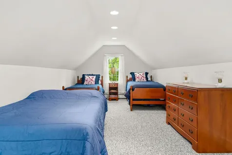 687 South Perry Road Barnard VT 05091