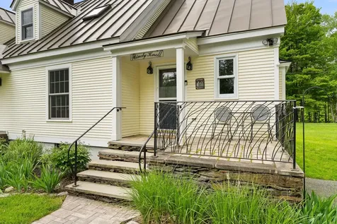 687 South Perry Road Barnard VT 05091