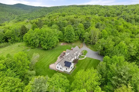 687 South Perry Road Barnard VT 05091