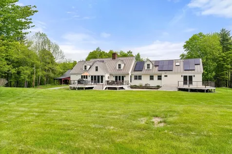 687 South Perry Road Barnard VT 05091