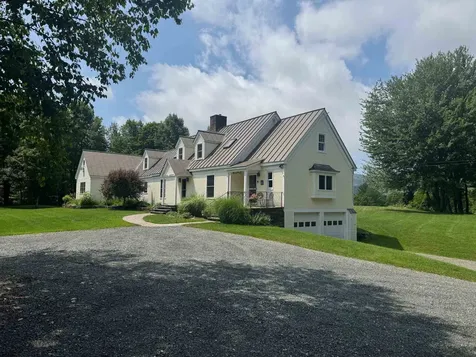 687 South Perry Road Barnard VT 05091