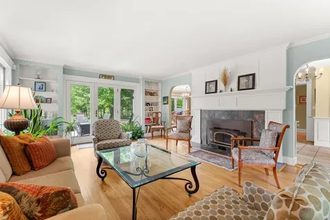 687 South Perry Road Barnard VT 05091