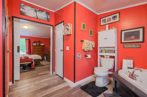 11 Flaghole Road Franklin NH 03235